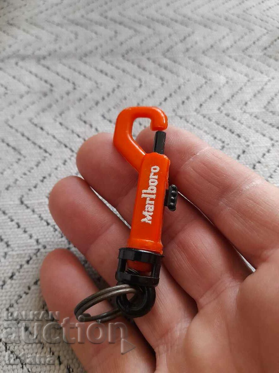 Old Marlboro keychain with price 20.00 BGN | € 10.23 Old Marlboro keychain with price 20.00 BGN | € 10.23