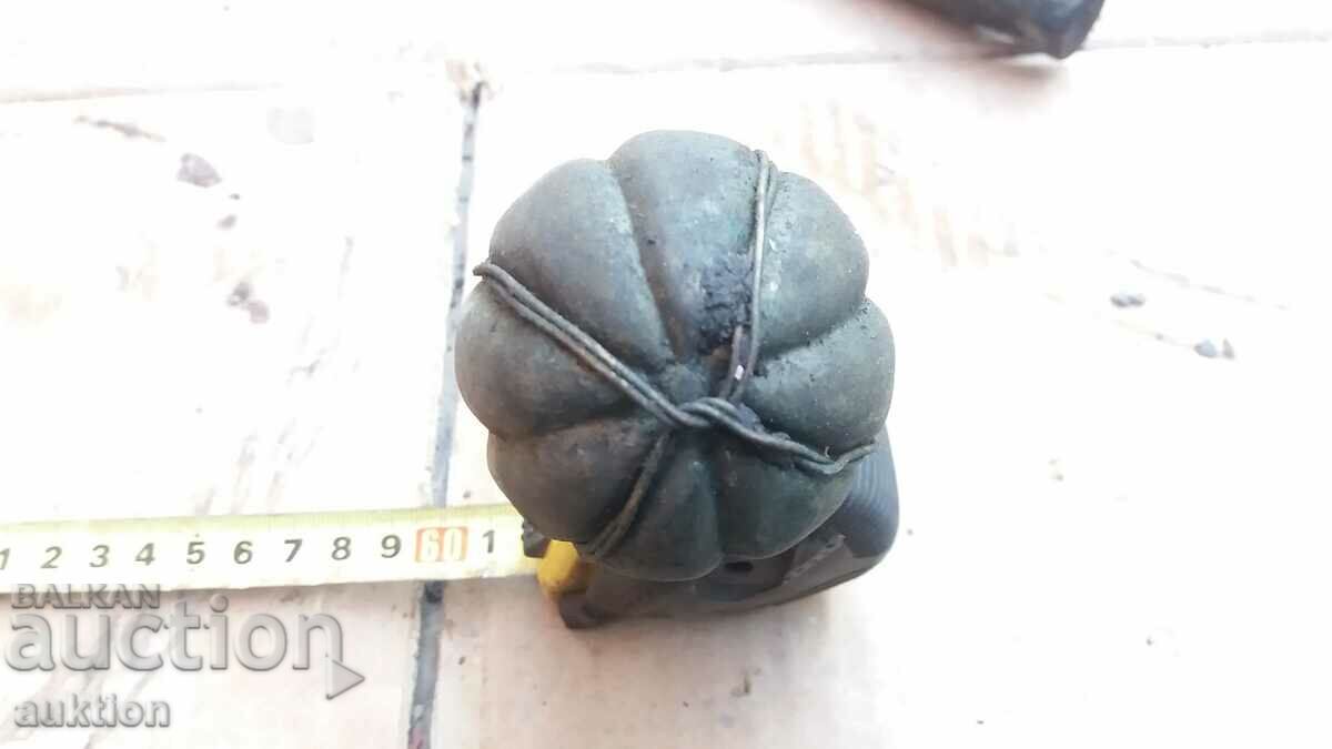 OLD SOLID BRONZE BALL, APPLIQUE - 5 OLD SOLID BRONZE BALL, APPLIQUE - 5