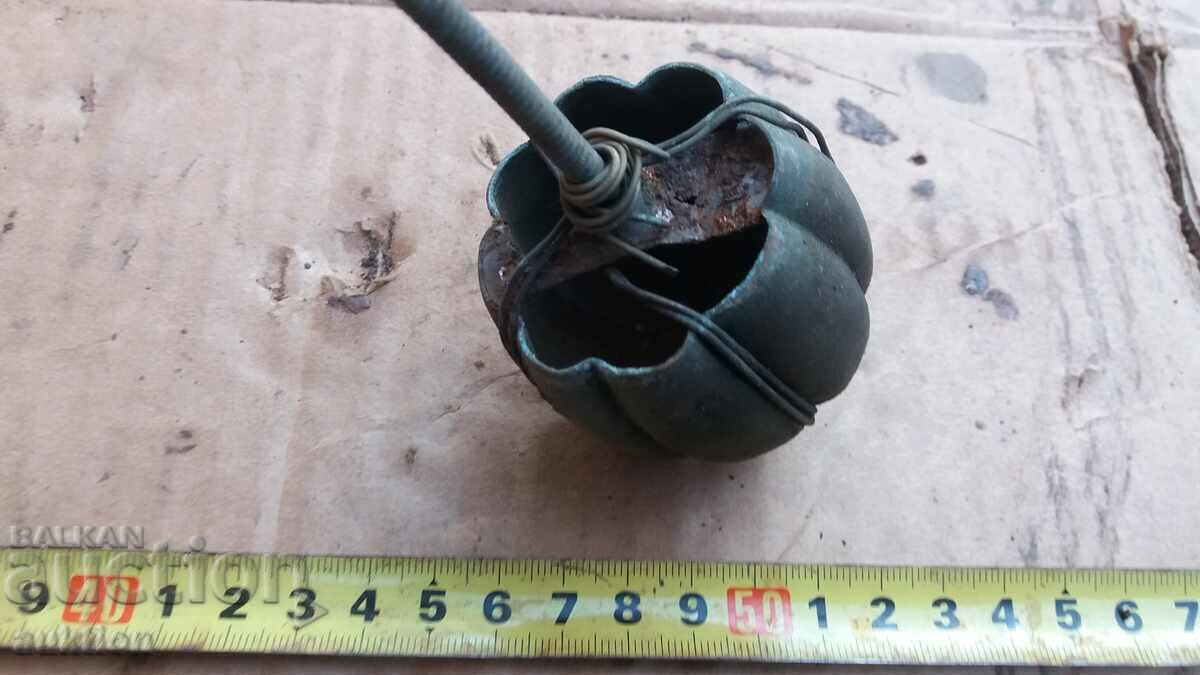 OLD SOLID BRONZE BALL, APPLIQUE - 7 OLD SOLID BRONZE BALL, APPLIQUE - 7