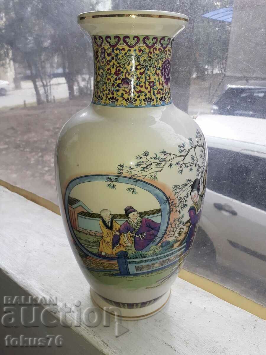 Страхотна голяма японска ваза - порцелан, маркировка с цена 190.00 лв. | € 97.15 Страхотна голяма японска ваза - порцелан, маркировка с цена 190.00 лв. | € 97.15