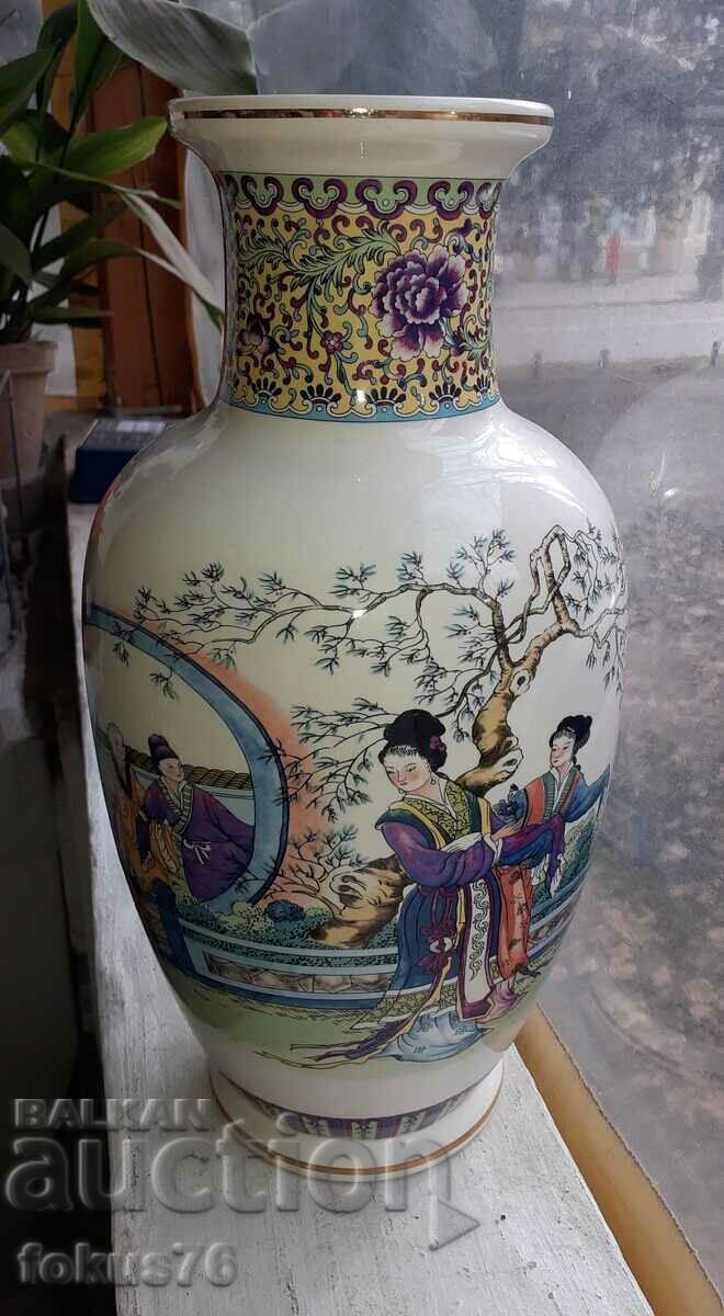 A great large Japanese vase - porcelain, mark