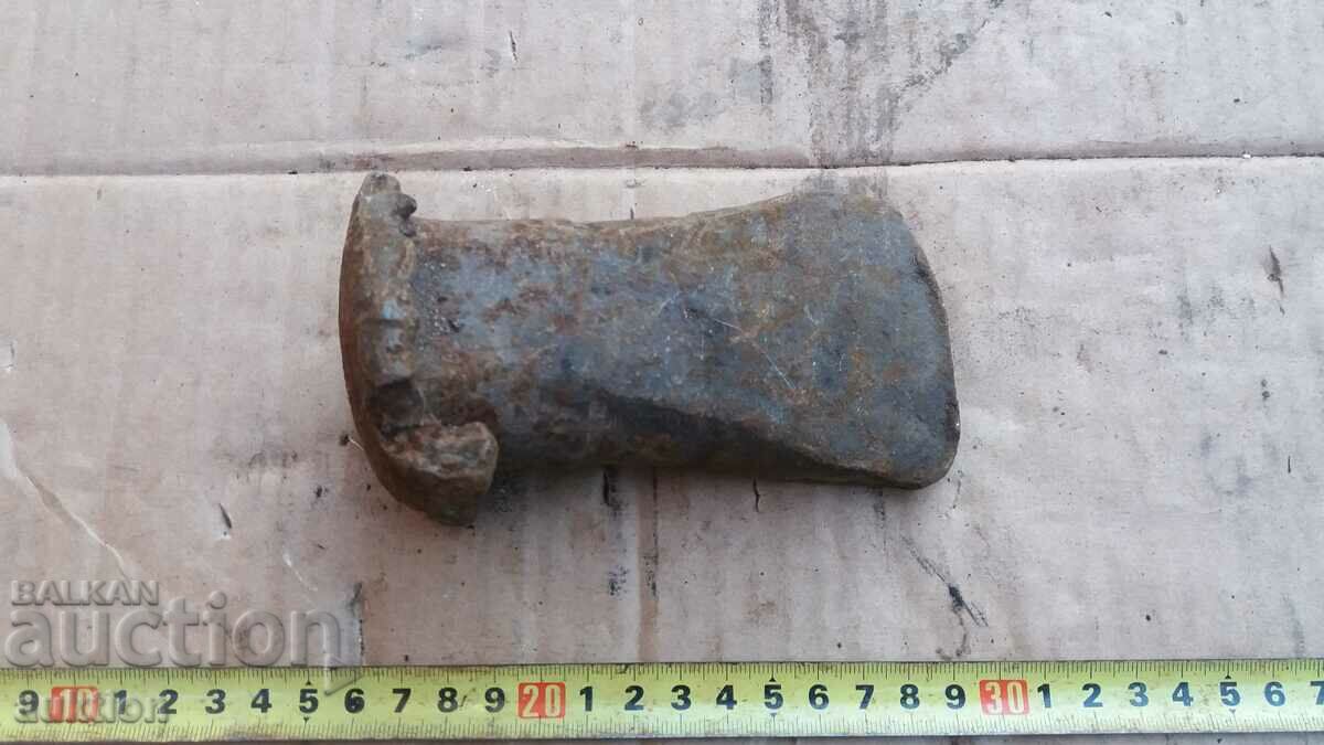 Auction MASSIVE WEDGE, CUTTER FOR THICK WOODS - DAGGER Auction MASSIVE WEDGE, CUTTER FOR THICK WOODS - DAGGER