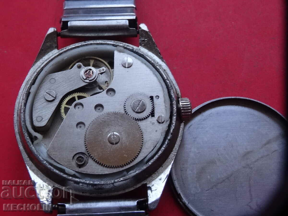 Delivery of COLLECTOR'S WATCH AUTO Delivery of COLLECTOR'S WATCH AUTO