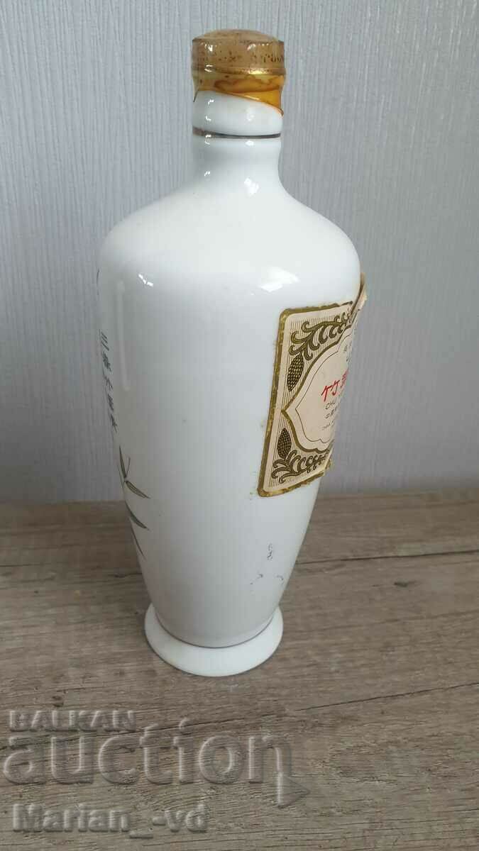 Delivery of Old Chinese green bamboo wine