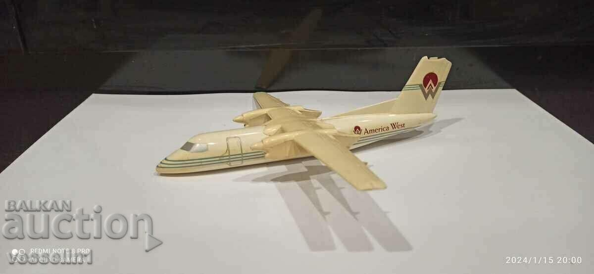 Μοντέλο αεροπλάνου 1/100 American West