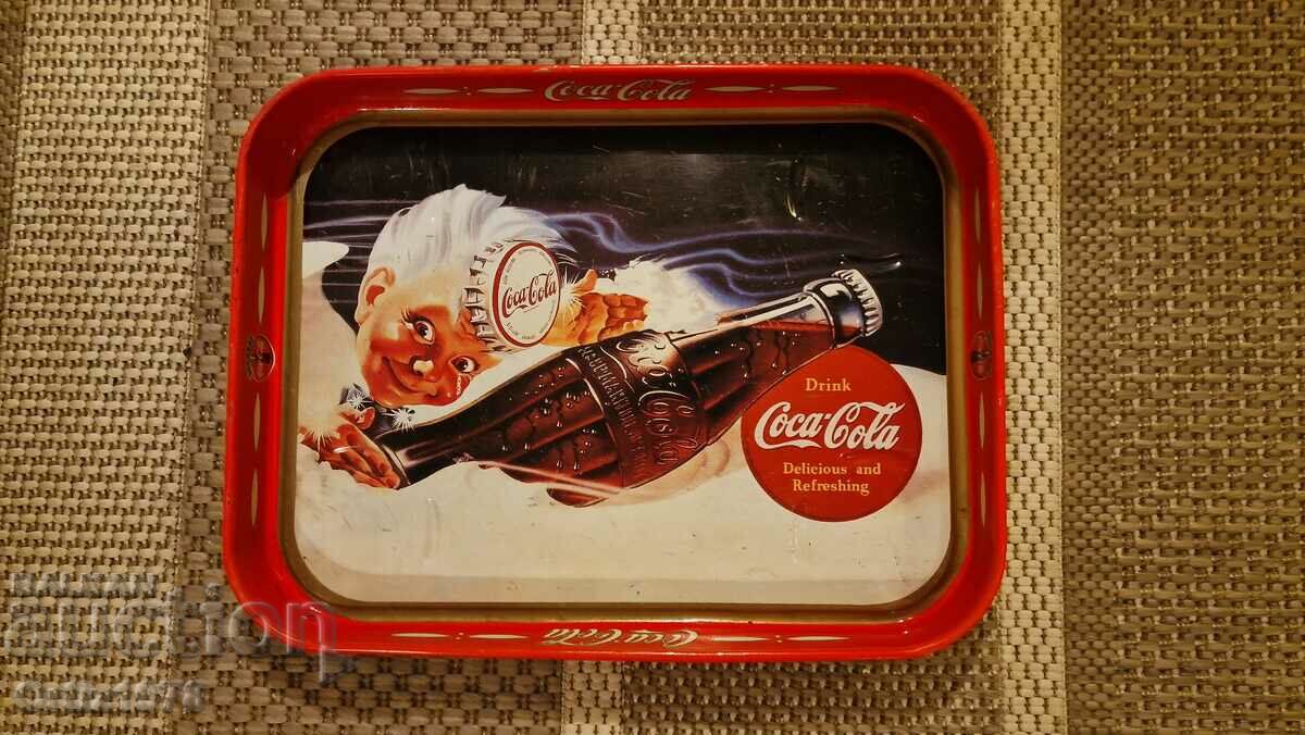 Auction Vintage Coca-Cola collector's tray, Italy, marked. Auction Vintage Coca-Cola collector's tray, Italy, marked.