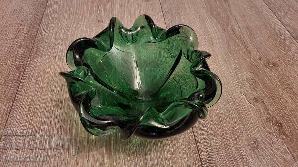 Green solid fruit bowl, blown glass from the 1950s–1.380