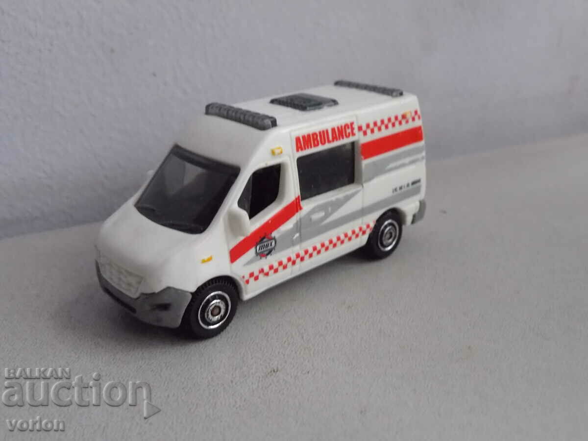 Cărucior: Renault Master Ambulance – Matchbox Thailand.