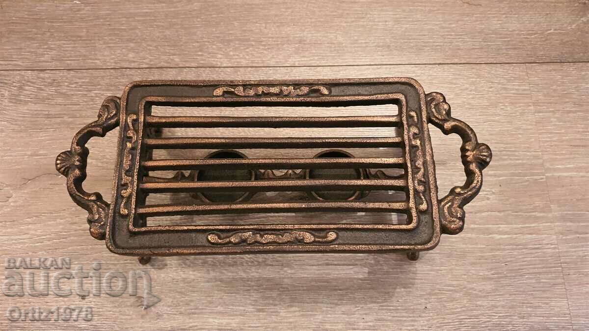 Доставка на Чугунена ретро решетка, поставка за подгряване, 30см–1.420кг Доставка на Чугунена ретро решетка, поставка за подгряване, 30см–1.420кг