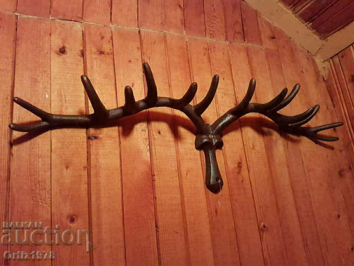 Auction Huge cast iron hanger - 63cm Auction Huge cast iron hanger - 63cm