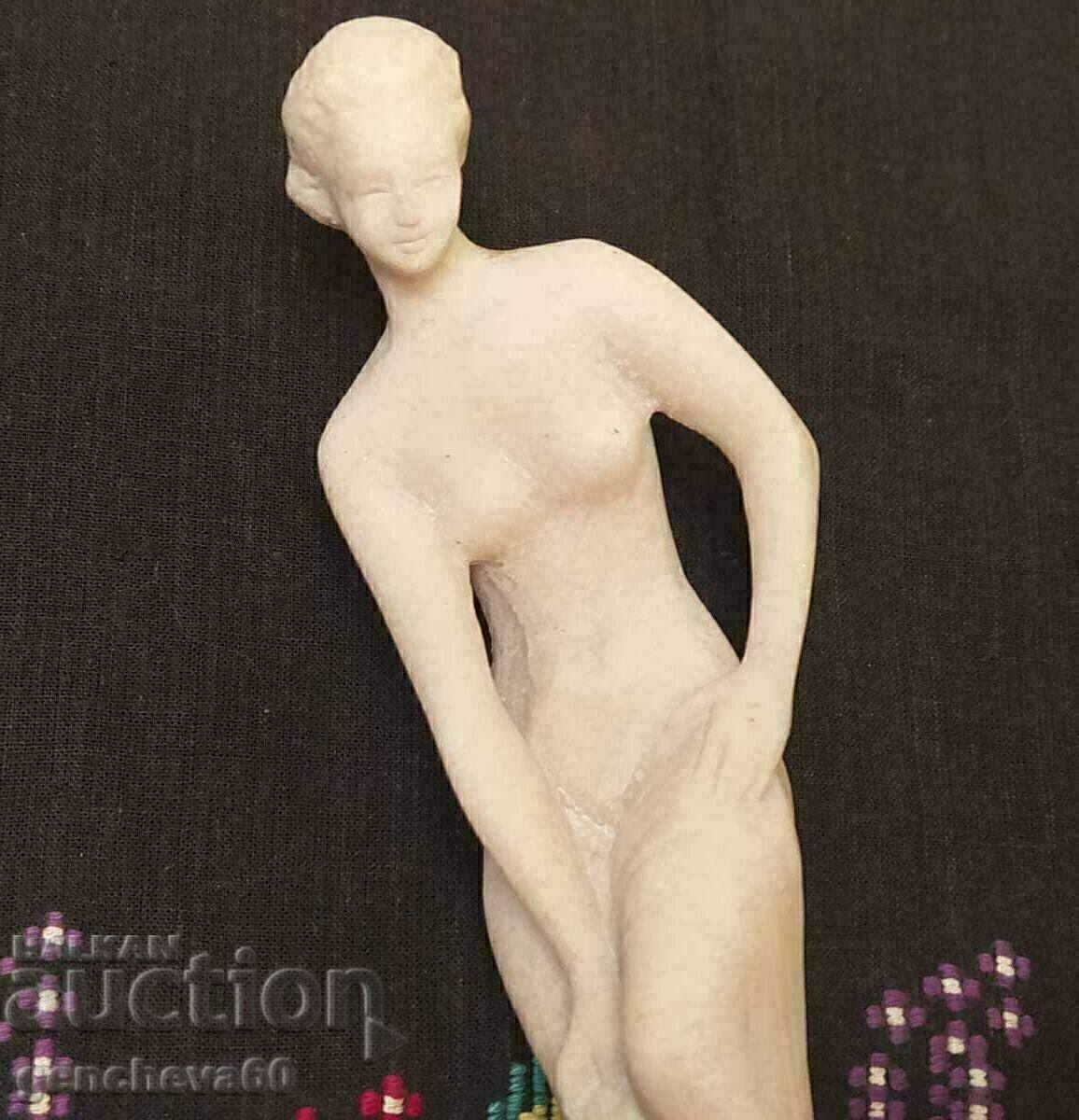 Vintage Alabaster Venus Sculpture - 6 Vintage Alabaster Venus Sculpture - 6