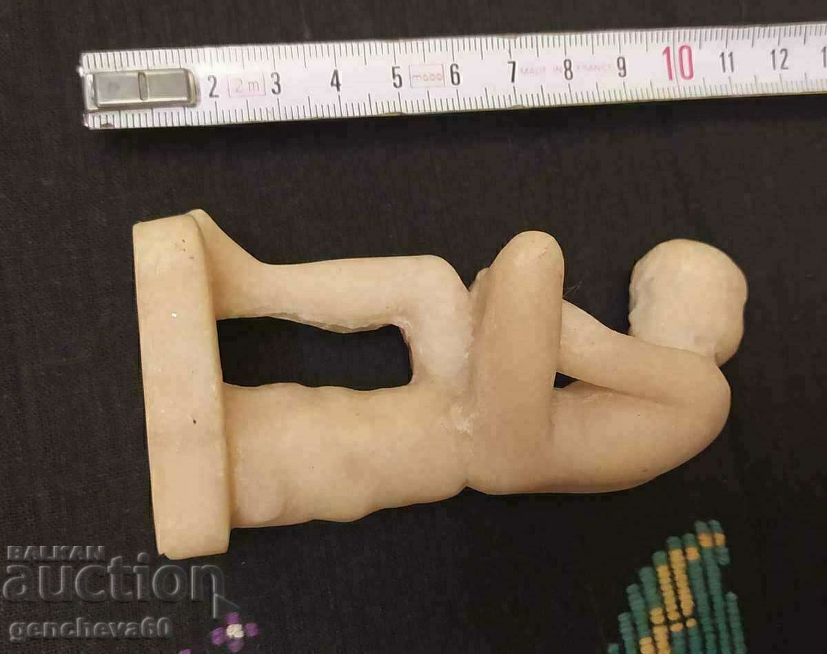 Παράδοση Παλαιό σπάνιο γλυπτό αγοριού από αλάβαστρο