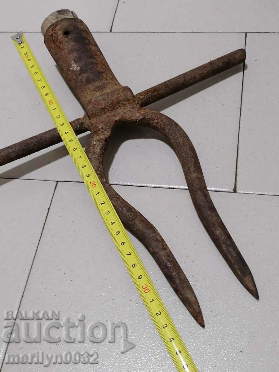 Delivery of Binoculars, sugar beet picker, wrought iron Delivery of Binoculars, sugar beet picker, wrought iron