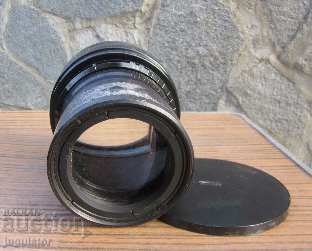 Delivery of old Russian Soviet huge 1:1.8 lens with box Delivery of old Russian Soviet huge 1:1.8 lens with box