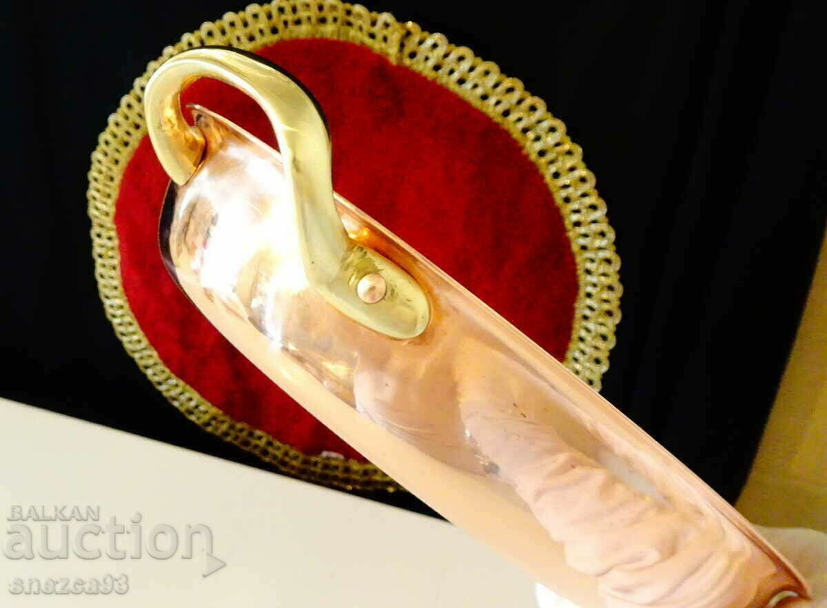 Delivery of Copper tray, copper vessel for cooking and serving 1 kg.