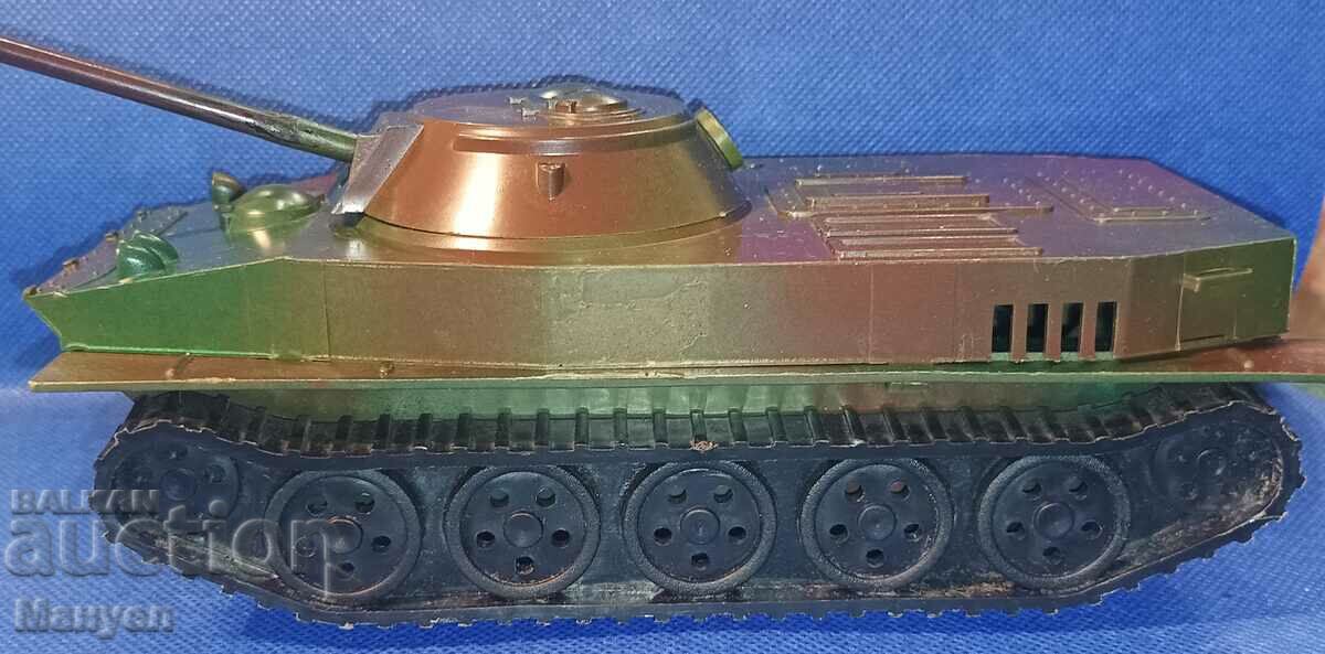 Ένα παλιό μοντέλο BMP.