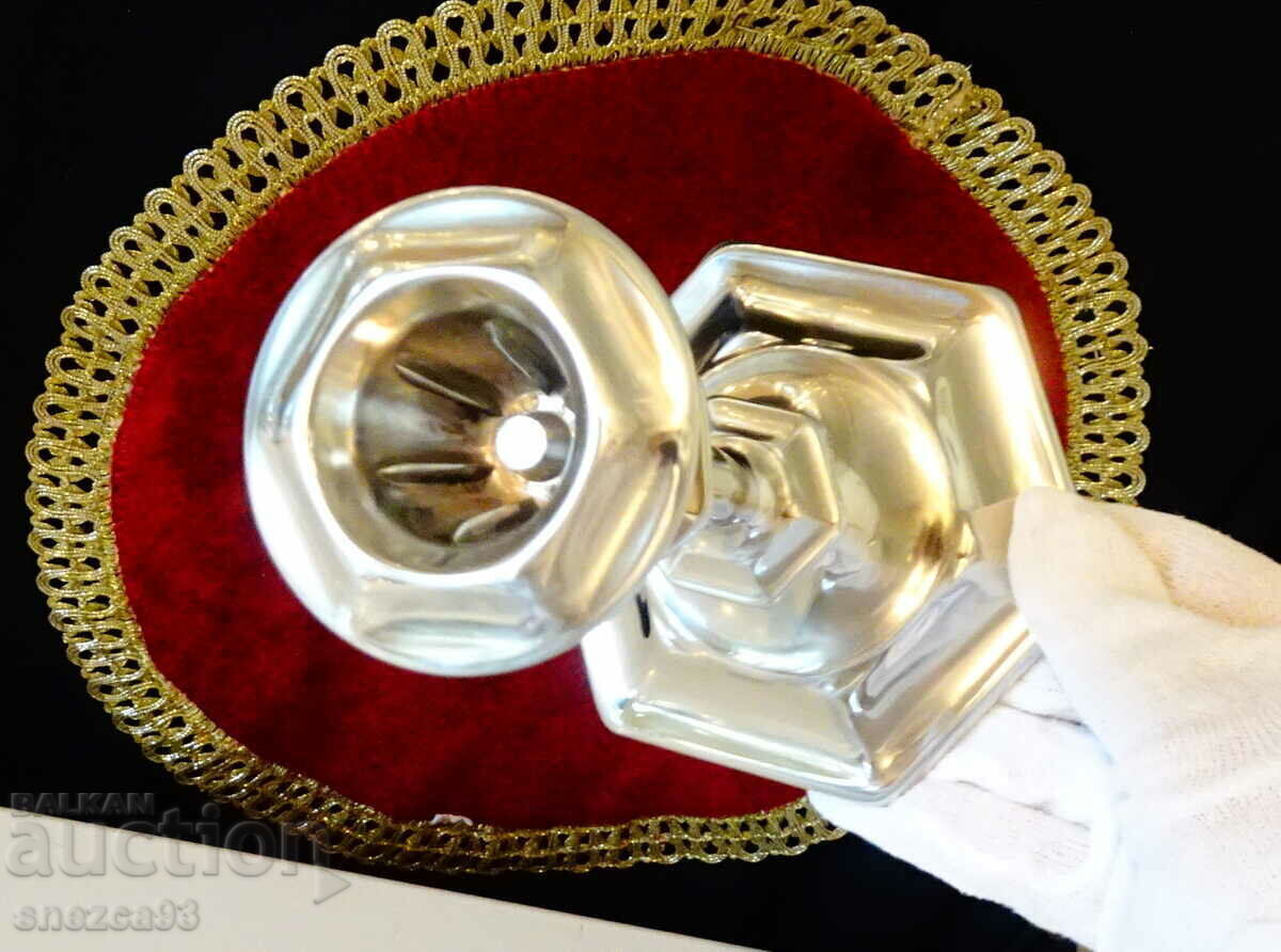 Auction  English silver-plated Art Deco candlestick, marked