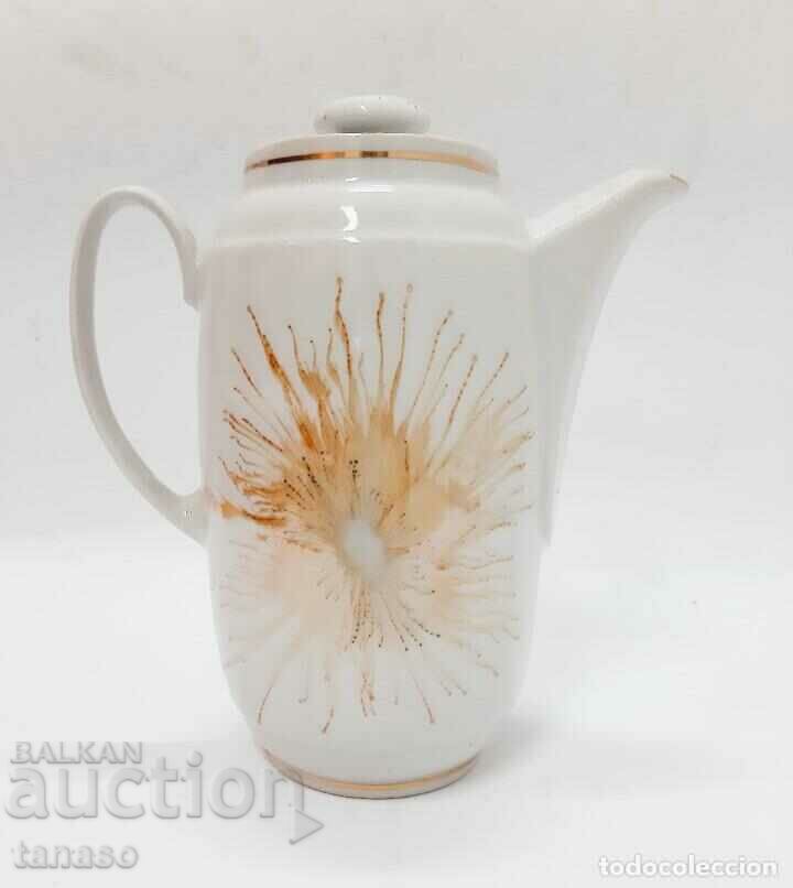 Auction  Beautiful white porcelain jug, teapot(7.2)