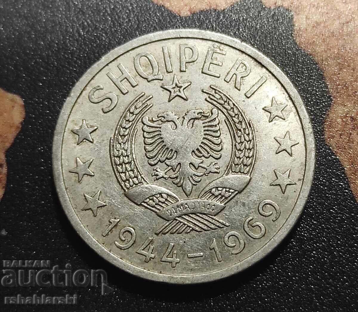 Albania 50 kindarki, 1969 - 25 de ani de la Eliberare cu preț € 3.50 | 6.85 BGN