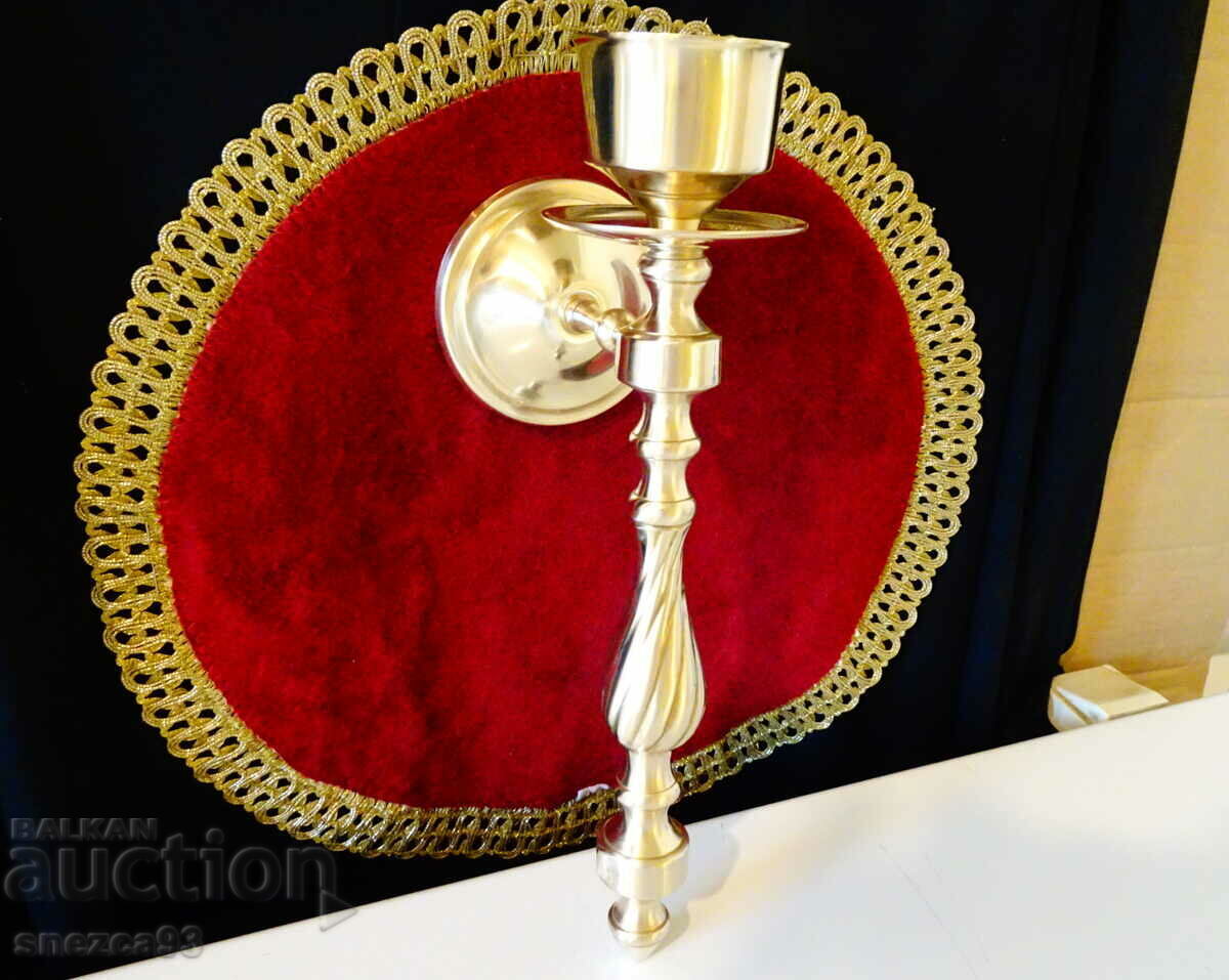 Bronze wall candlestick, piano candlestick. with price 59.00 BGN | € 30.17 Bronze wall candlestick, piano candlestick. with price 59.00 BGN | € 30.17