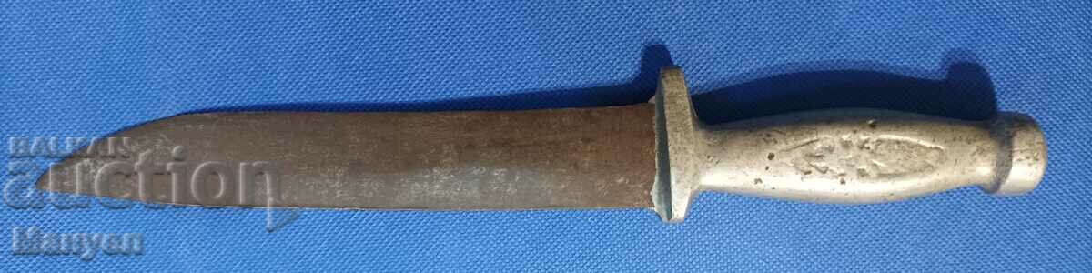 Delivery of Old forged knife. Delivery of Old forged knife.