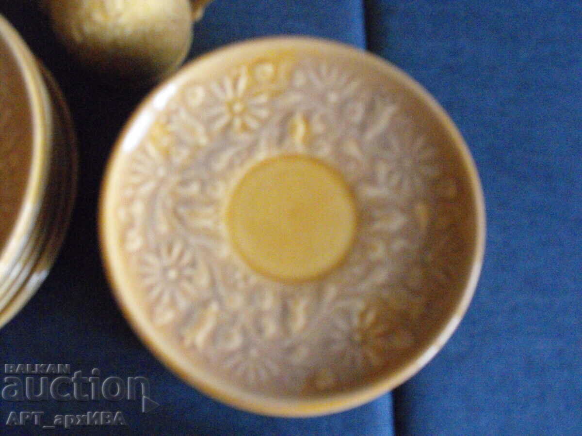 Auction  TEA SET for 6, total of 21 vessels, porcelain.