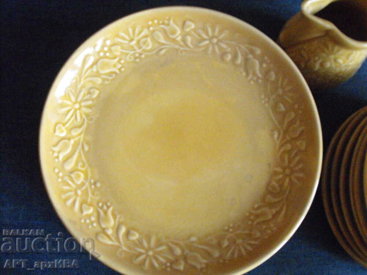 TEA SET for 6, total of 21 vessels, porcelain. - 6