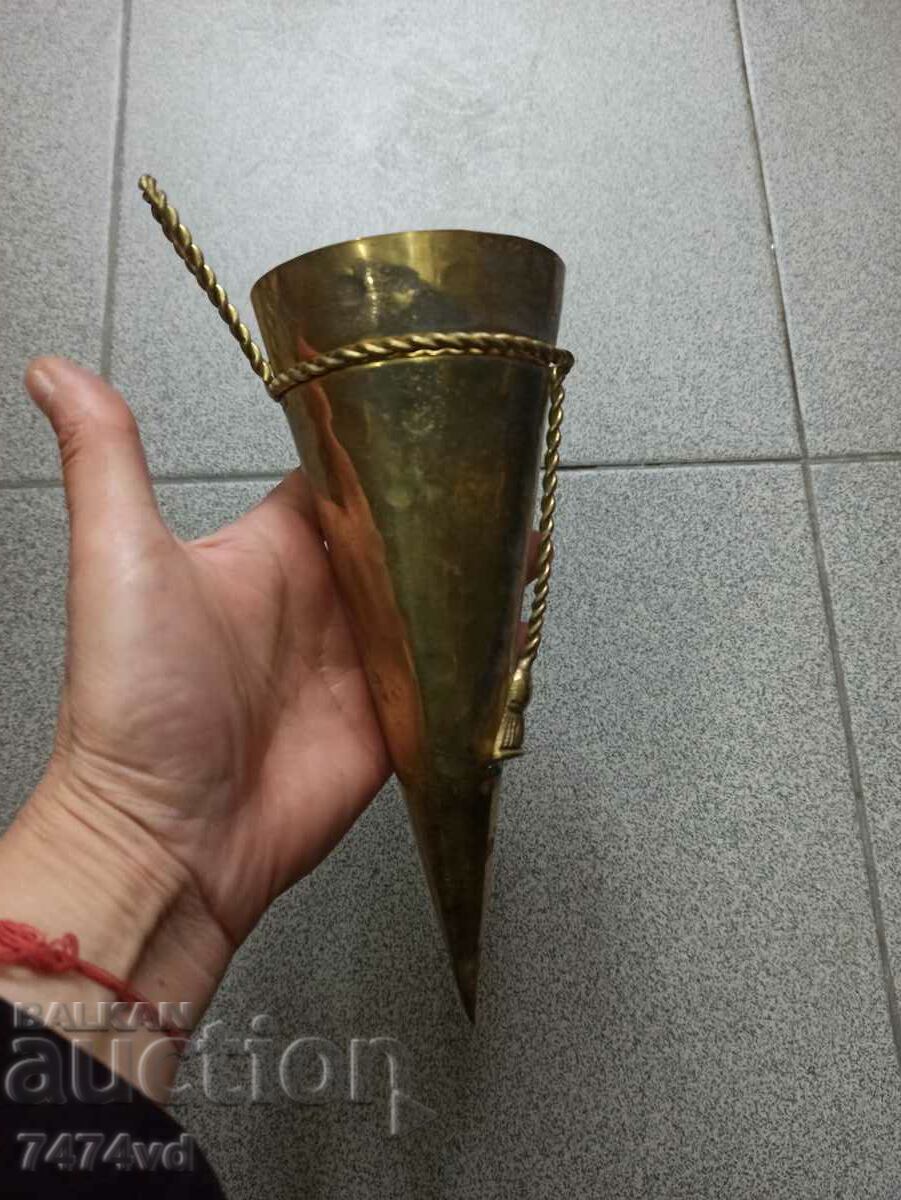 BRONZE WALL VESSEL with price 40.00 BGN | € 20.45 BRONZE WALL VESSEL with price 40.00 BGN | € 20.45