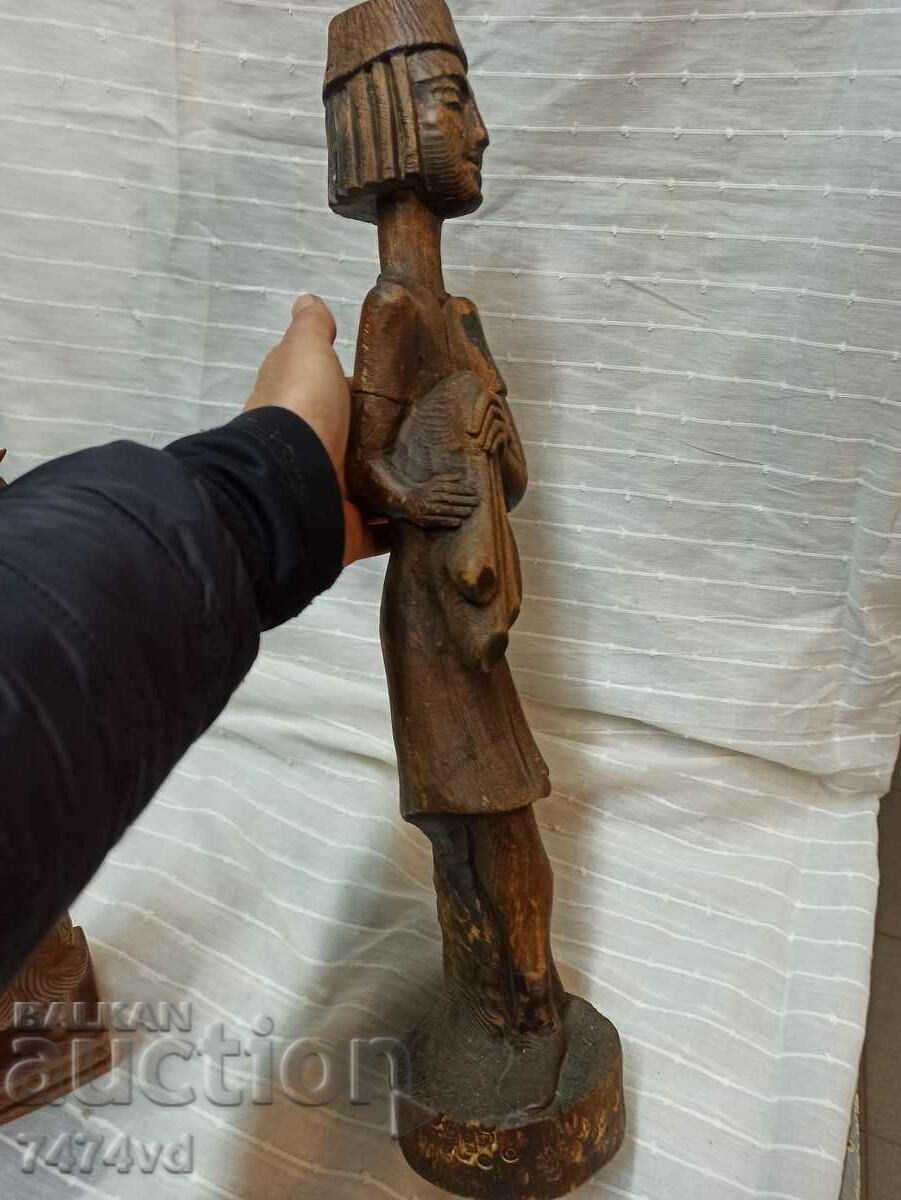 INTERESTING WOODEN FIGURE OF A MUSICIAN - 5 INTERESTING WOODEN FIGURE OF A MUSICIAN - 5