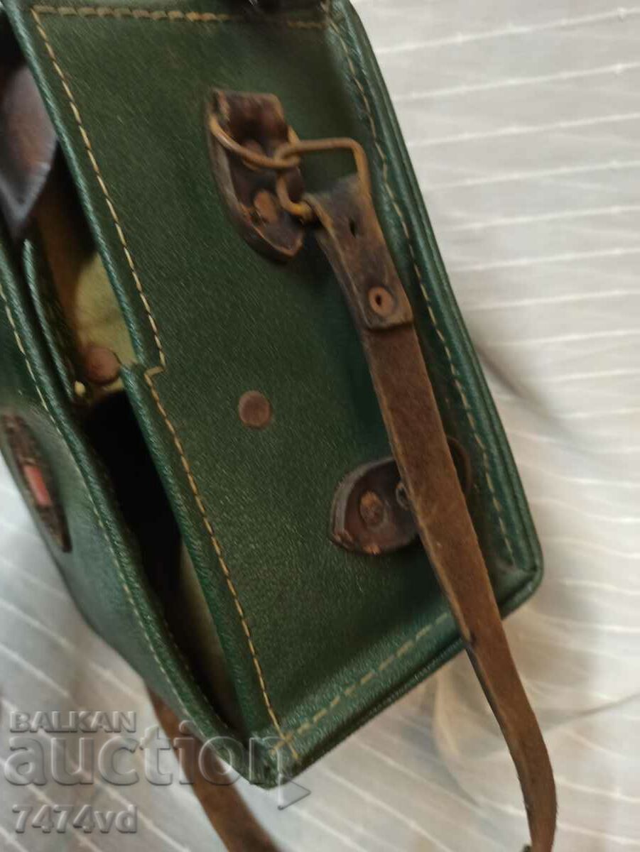 Auction  SWISS MILITARY MEDICAL MEDICAL BAG