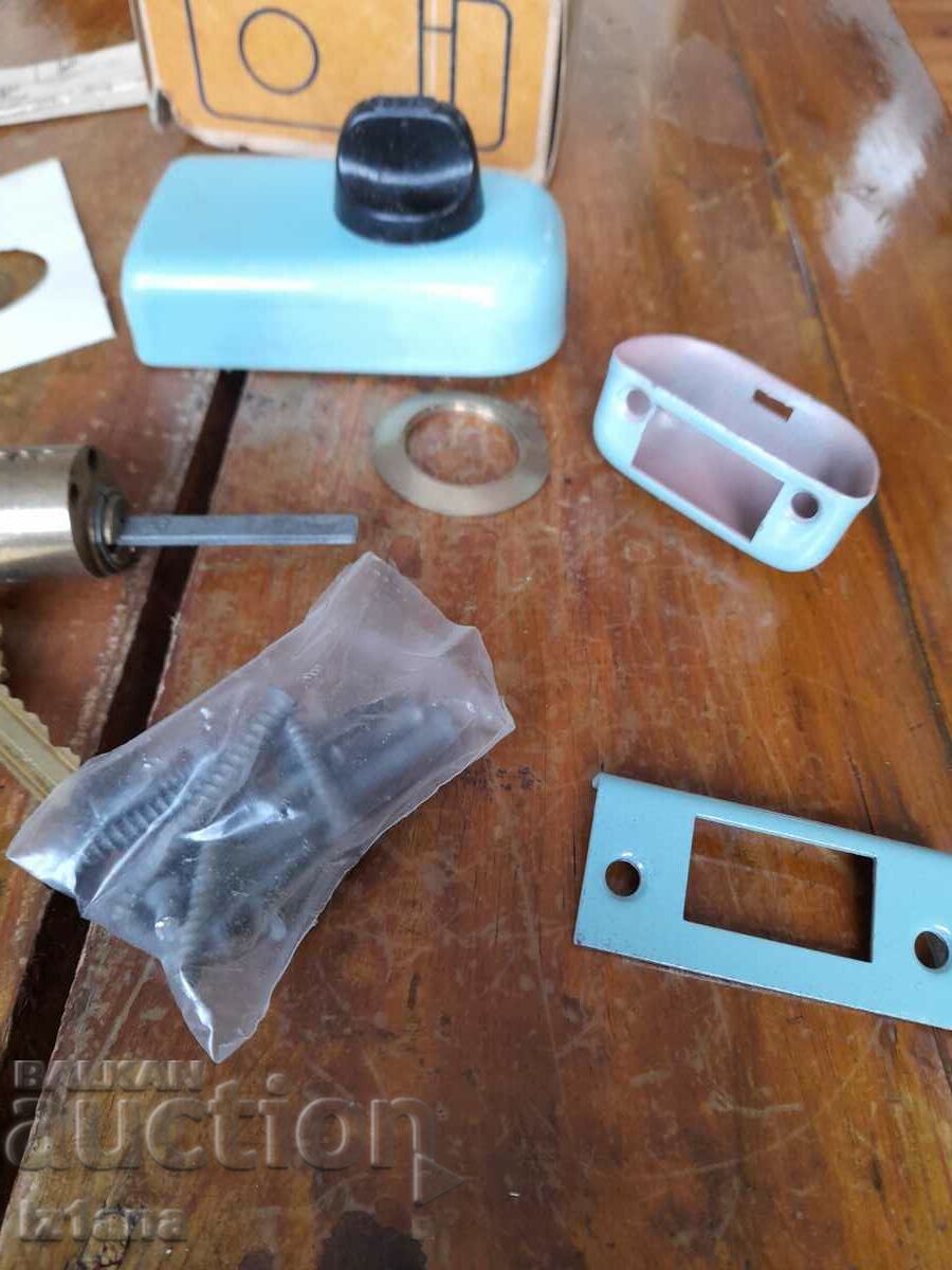 Παλιά πρόσθετη κλειδαριά, μάνδαλο Zamek - 5 Παλιά πρόσθετη κλειδαριά, μάνδαλο Zamek - 5