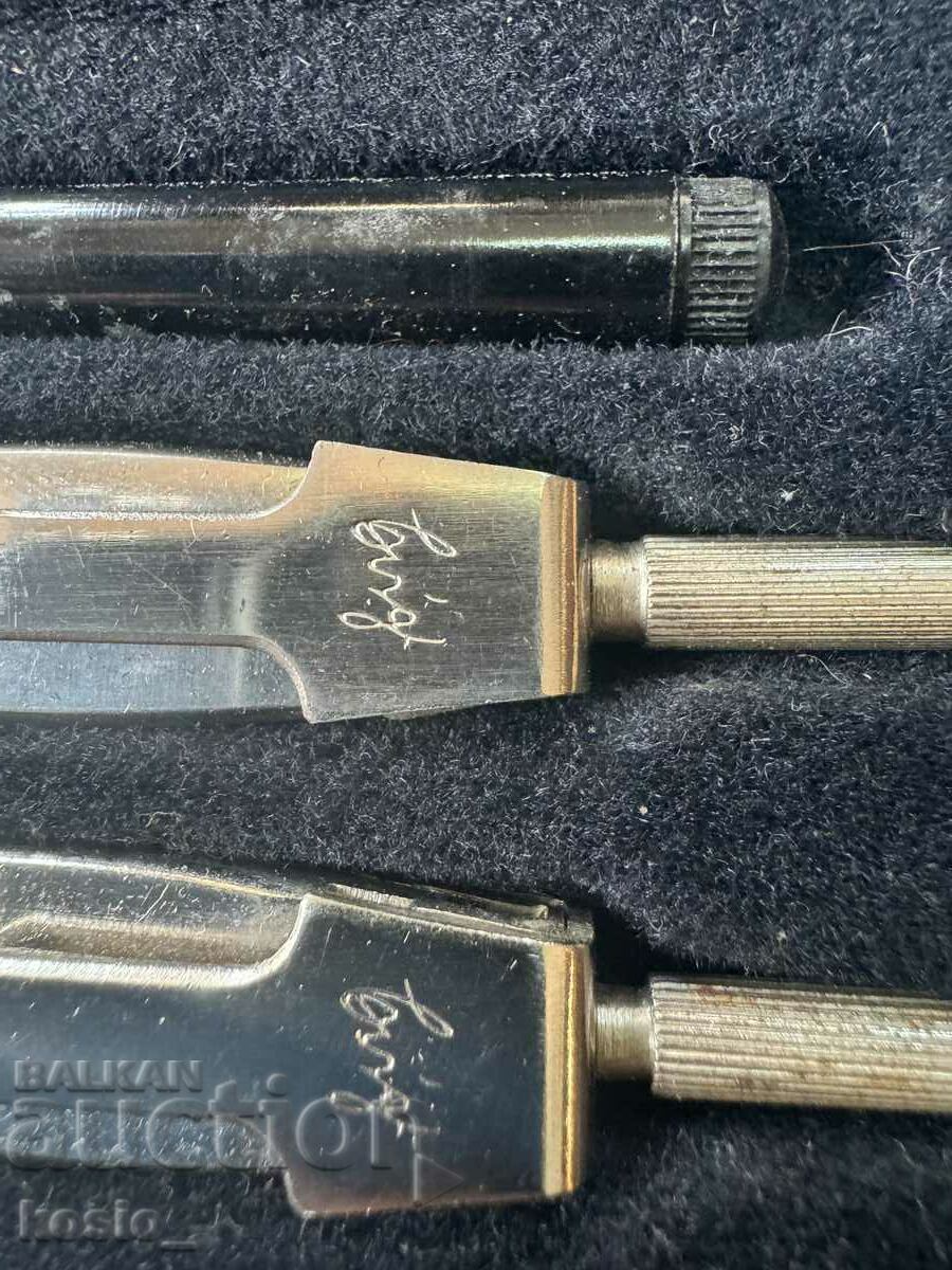 Παράδοση Σετ παλιές δαγκάνες Παράδοση Σετ παλιές δαγκάνες