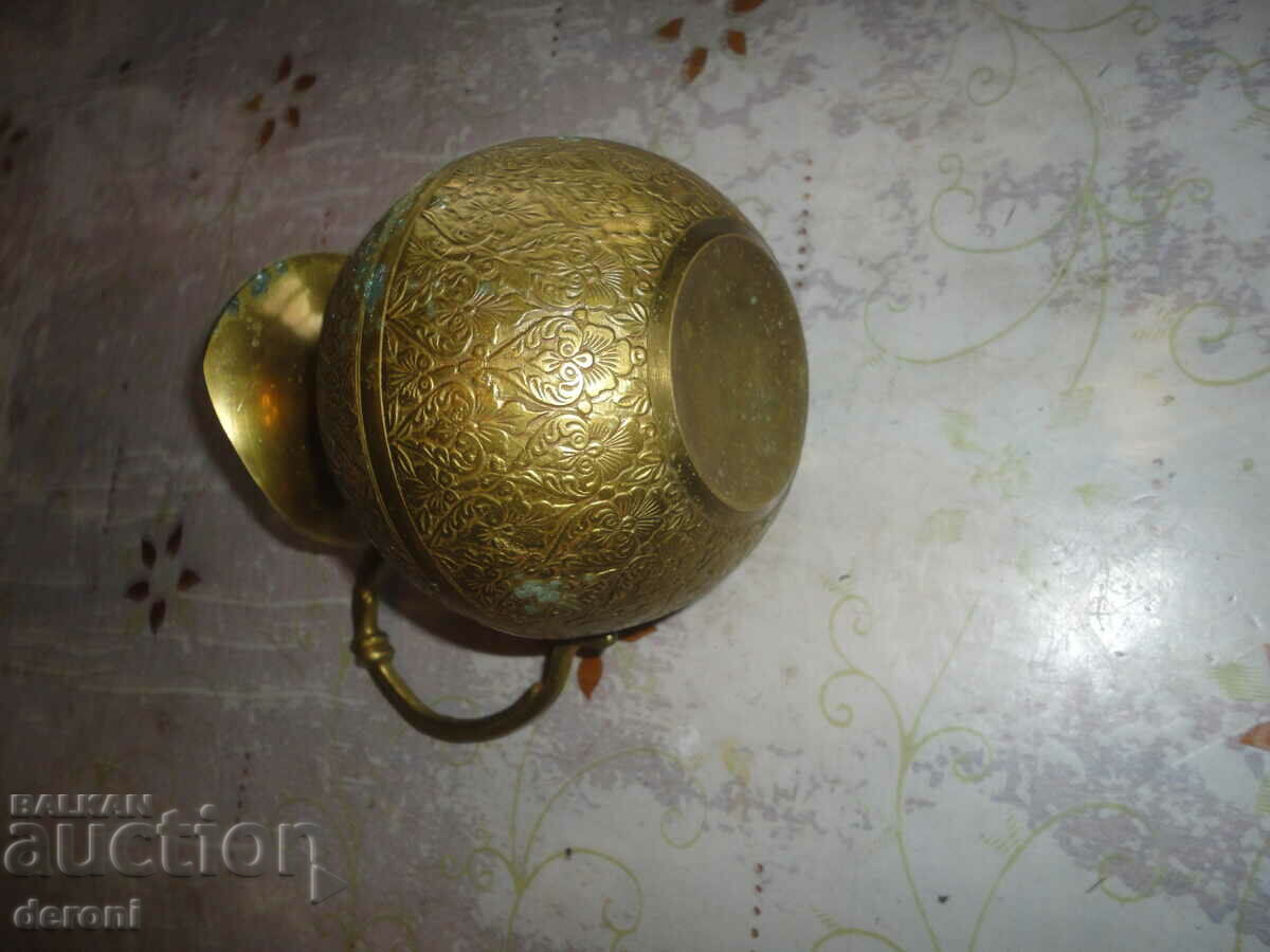 Delivery of Ancient bronze vessel 2 Delivery of Ancient bronze vessel 2