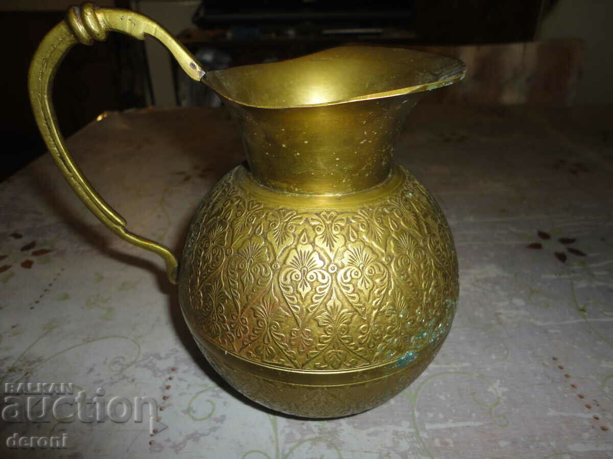 Ancient bronze vessel 2 - 5 Ancient bronze vessel 2 - 5