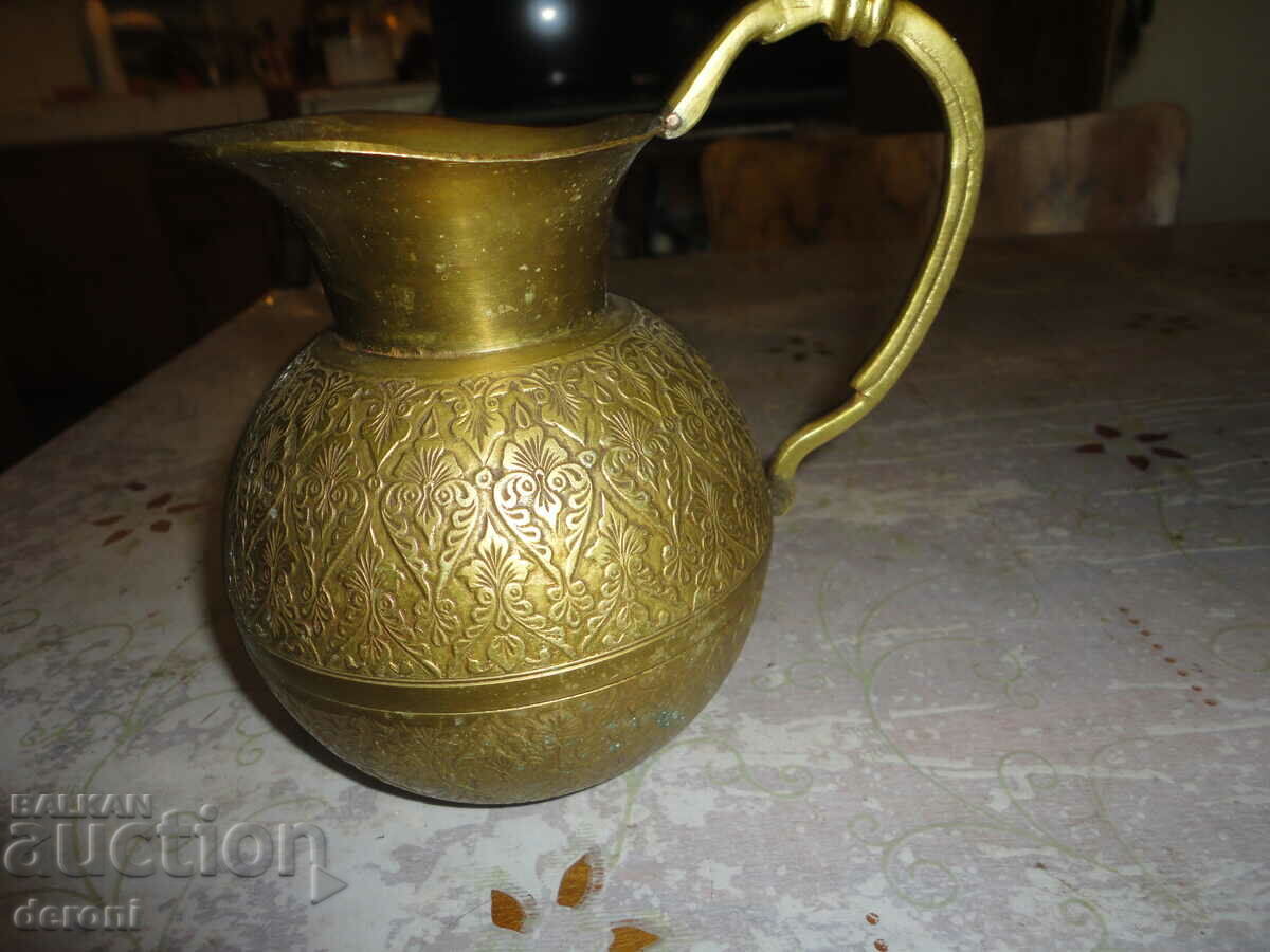 Ancient bronze vessel 2 - 6 Ancient bronze vessel 2 - 6