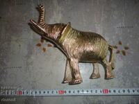 Figura de elefant din metal