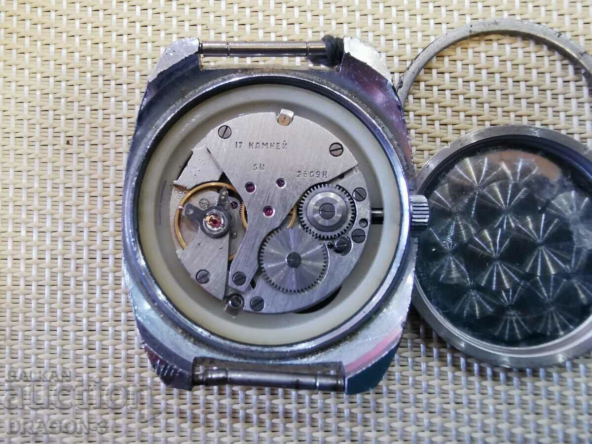 Auction A SEAGULL Auction A SEAGULL