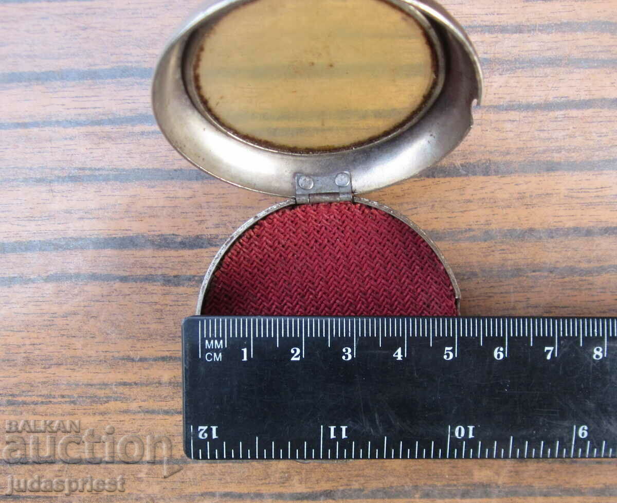 veche cutie de siguranță germană cutie ceas de buzunar cu preț 25.00 BGN | € 12.78 veche cutie de siguranță germană cutie ceas de buzunar cu preț 25.00 BGN | € 12.78