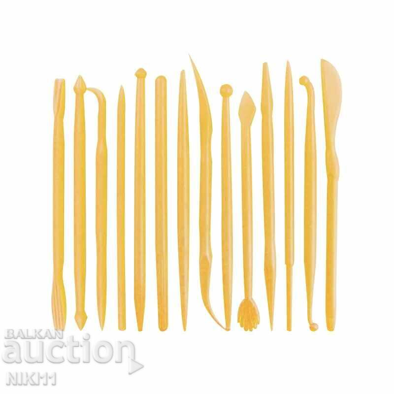 Auction  14 pcs fondant clay modeling and processing tools