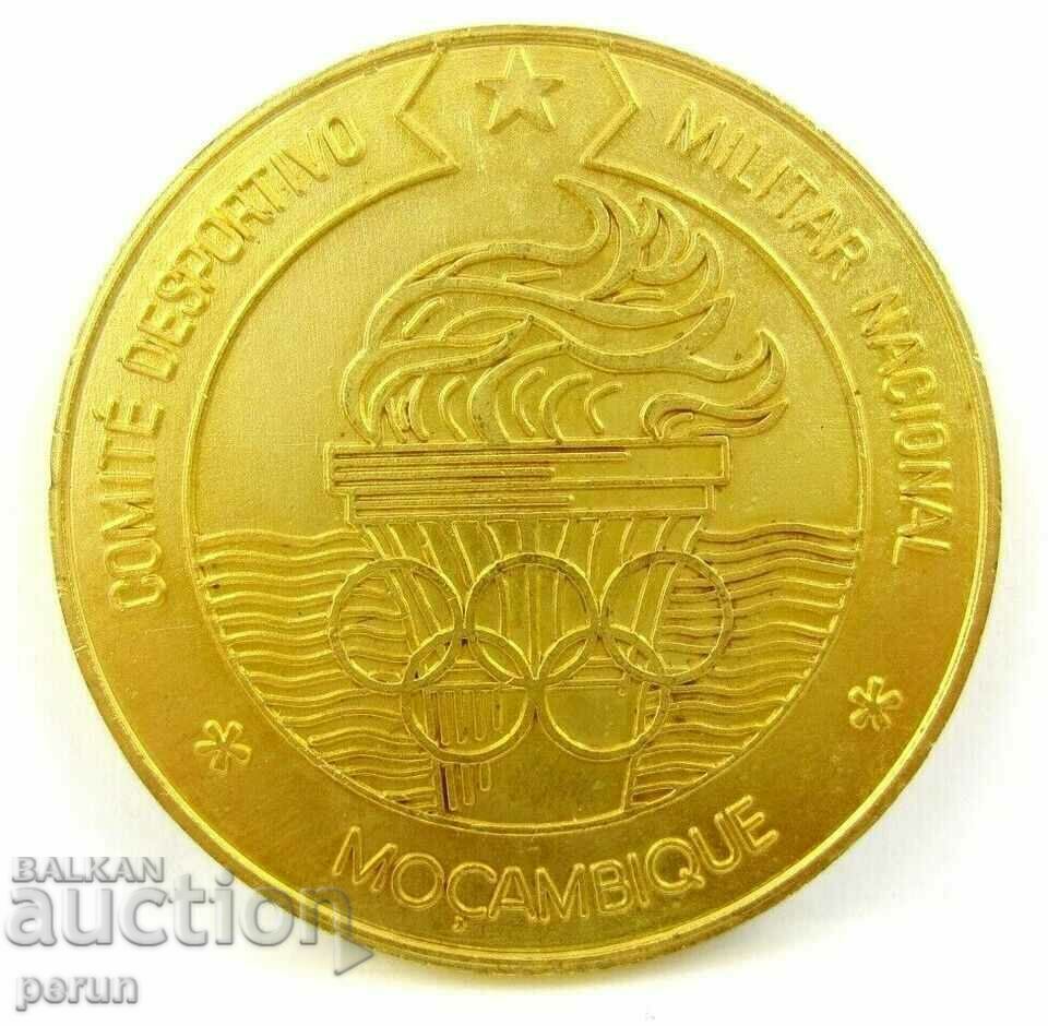 Delivery of THE NATIONAL MILITARY SPORTS COMMITTEE OF MOZAMBIQUE - PLAQUET - MEDAL