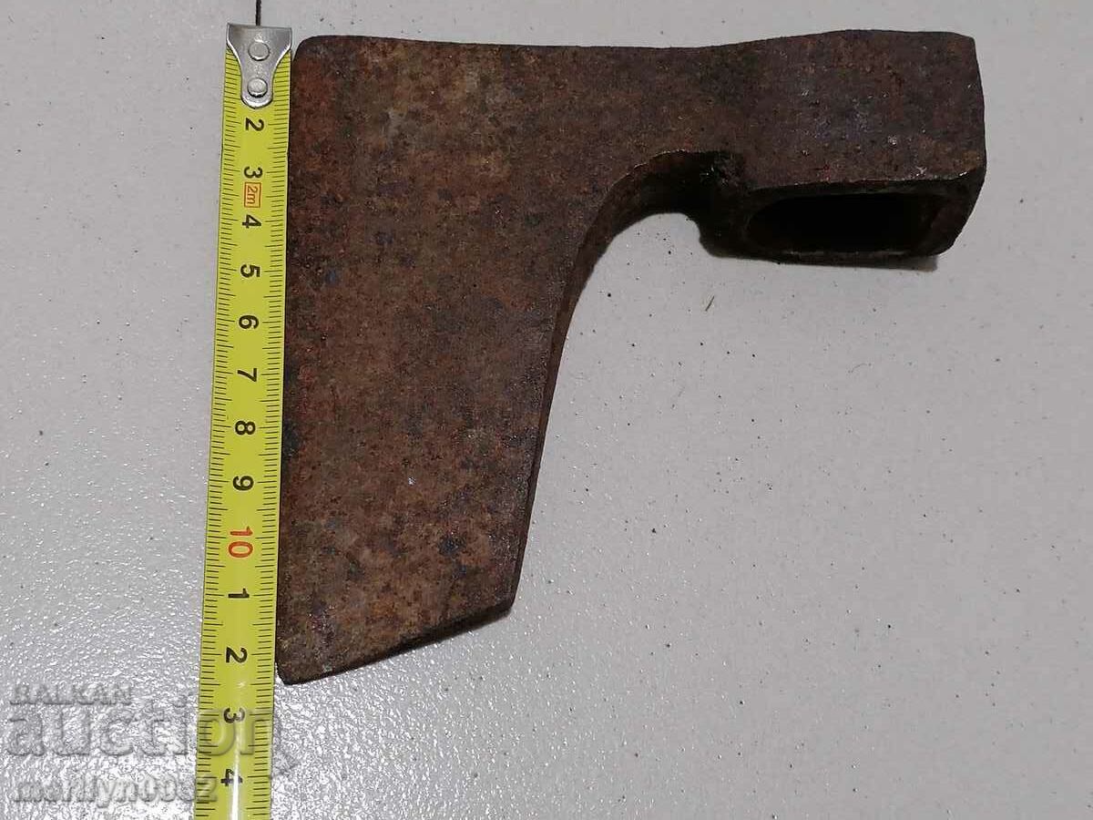 Old ax ax satyr hatchet without sap - 6 Old ax ax satyr hatchet without sap - 6