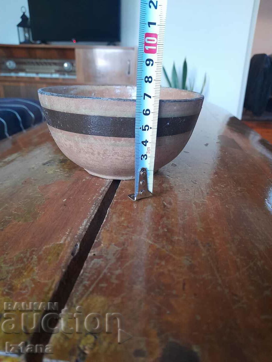 Old ceramic pot with price 20.00 BGN | € 10.23