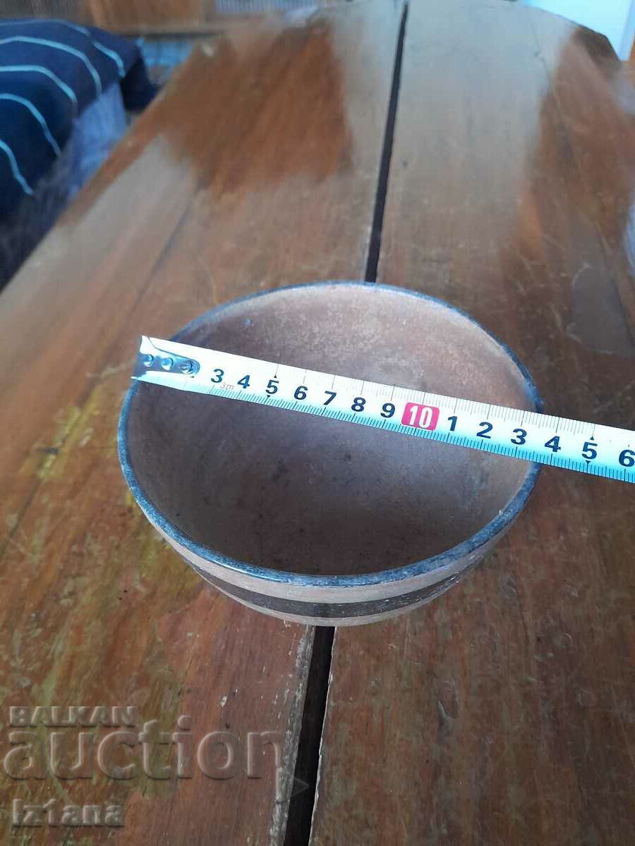 Auction  Old ceramic pot