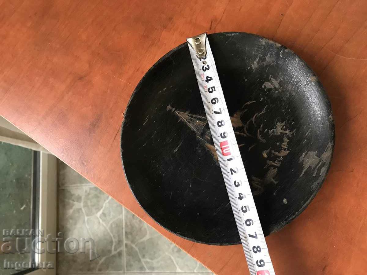 Auction PLATE WOOD CARVING ANTIQUE Auction PLATE WOOD CARVING ANTIQUE