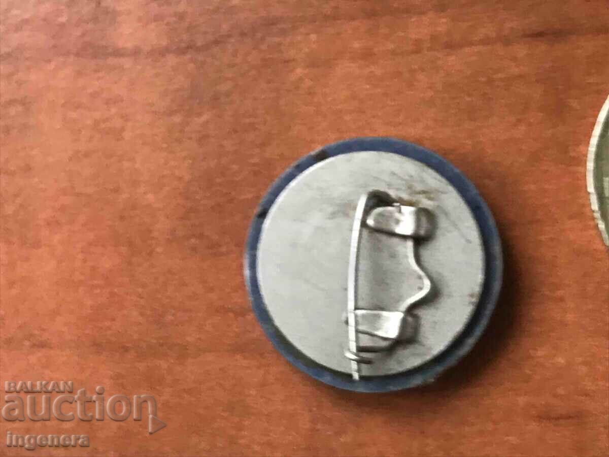Auction LENIN RUSSIA BADGE Auction LENIN RUSSIA BADGE