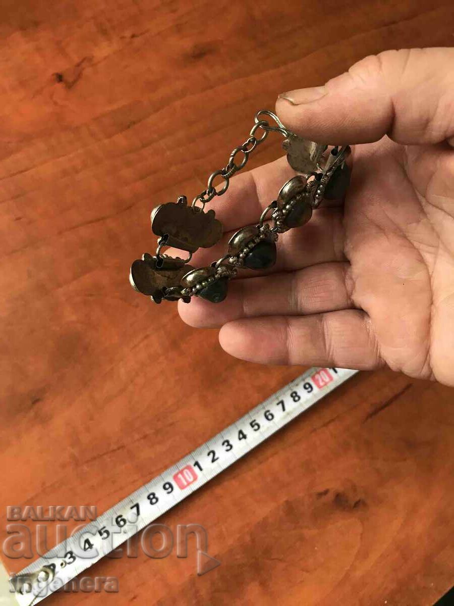 Delivery of BRACELET METAL STONES HEALTH Delivery of BRACELET METAL STONES HEALTH