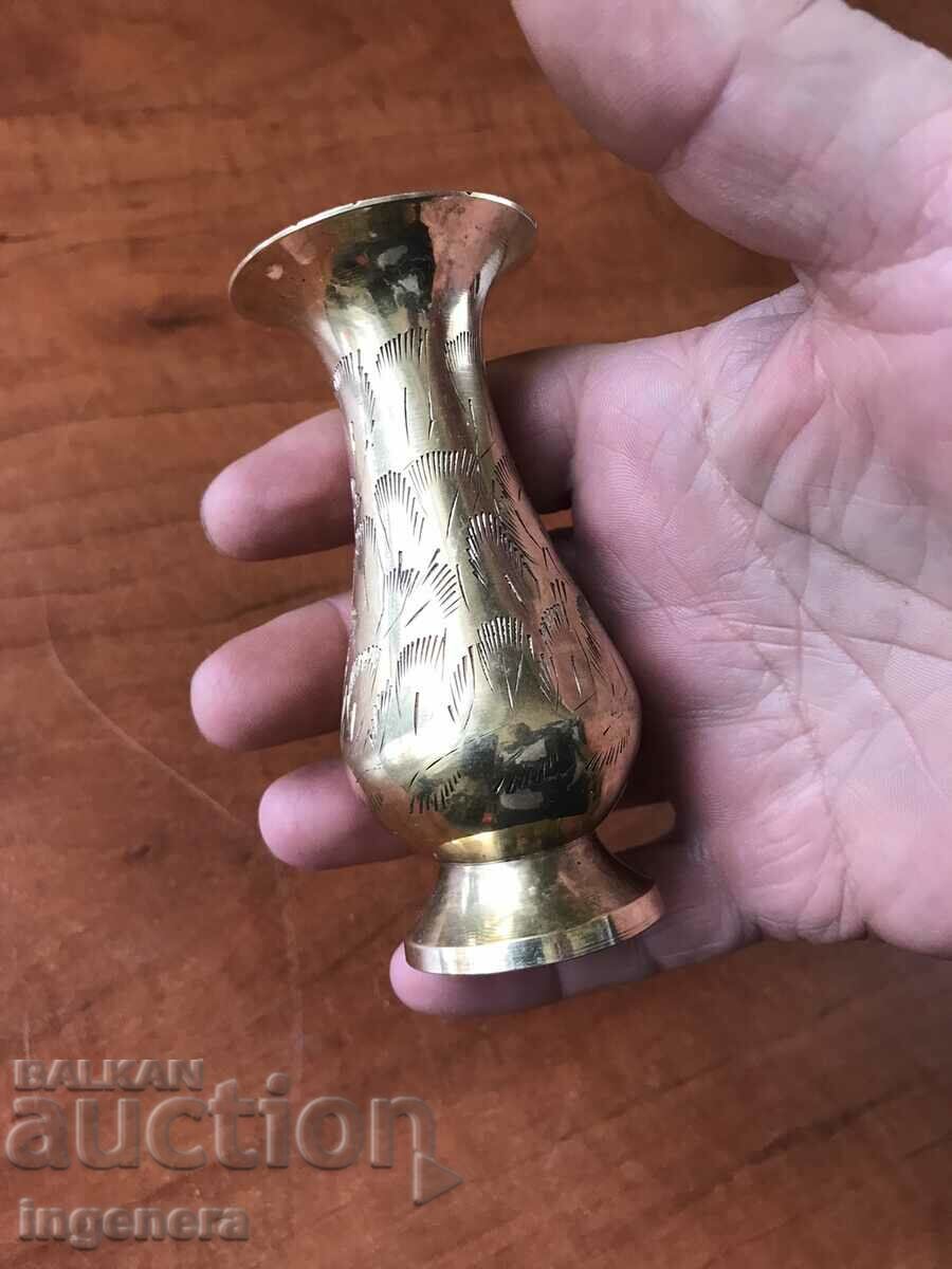 Delivery of VASE VASE BRONZE BRASS ORNAMENTS-89 GR. Delivery of VASE VASE BRONZE BRASS ORNAMENTS-89 GR.