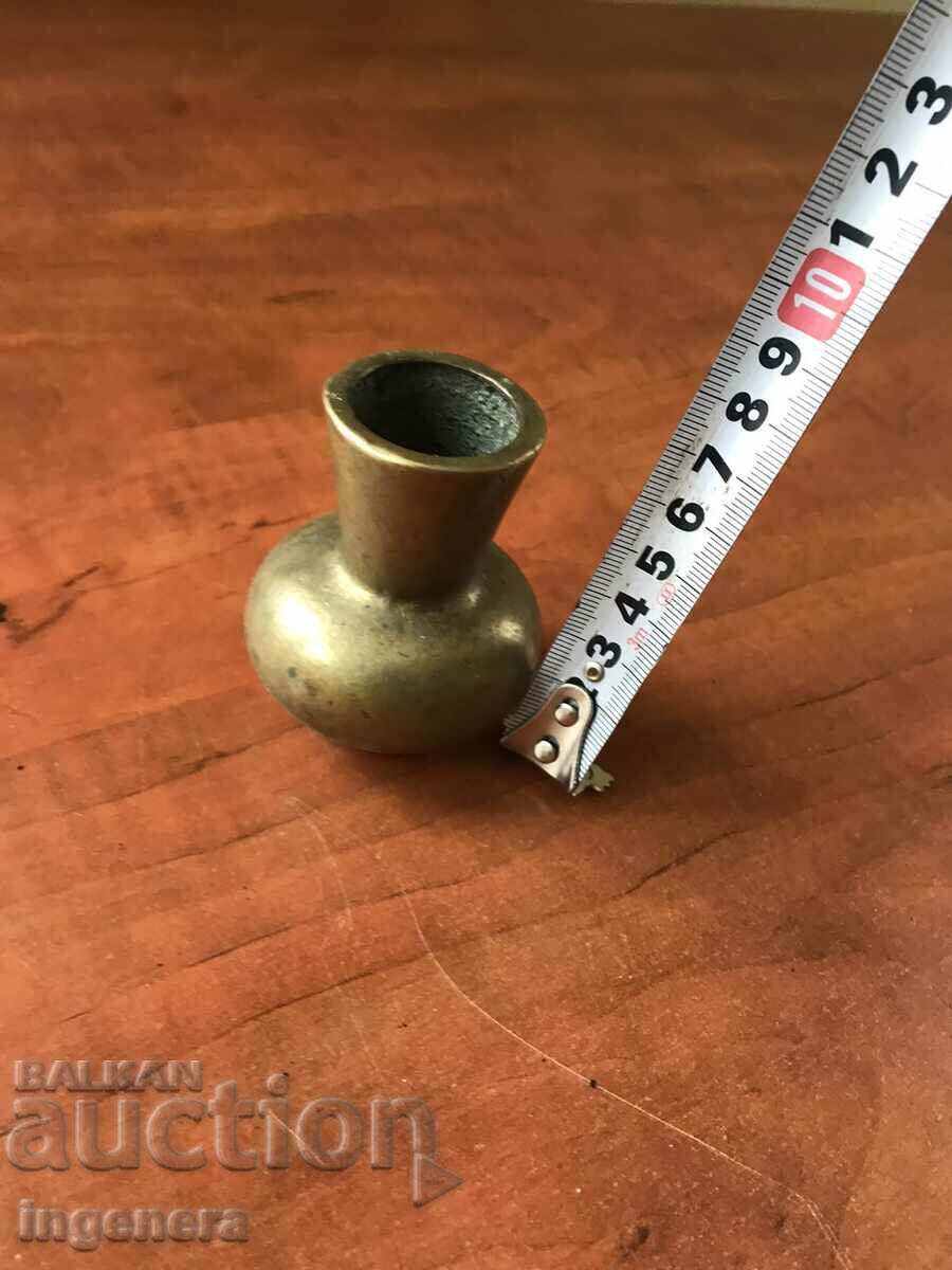 Auction VASE VASE BRONZE CAST SOLID-267 GR. Auction VASE VASE BRONZE CAST SOLID-267 GR.