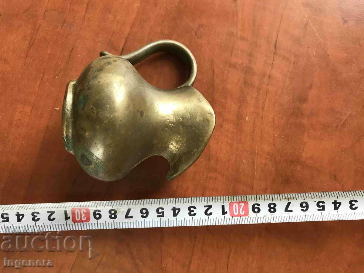 Auction BRONZE MASSIVE CASTING JUG - 392 GR. Auction BRONZE MASSIVE CASTING JUG - 392 GR.
