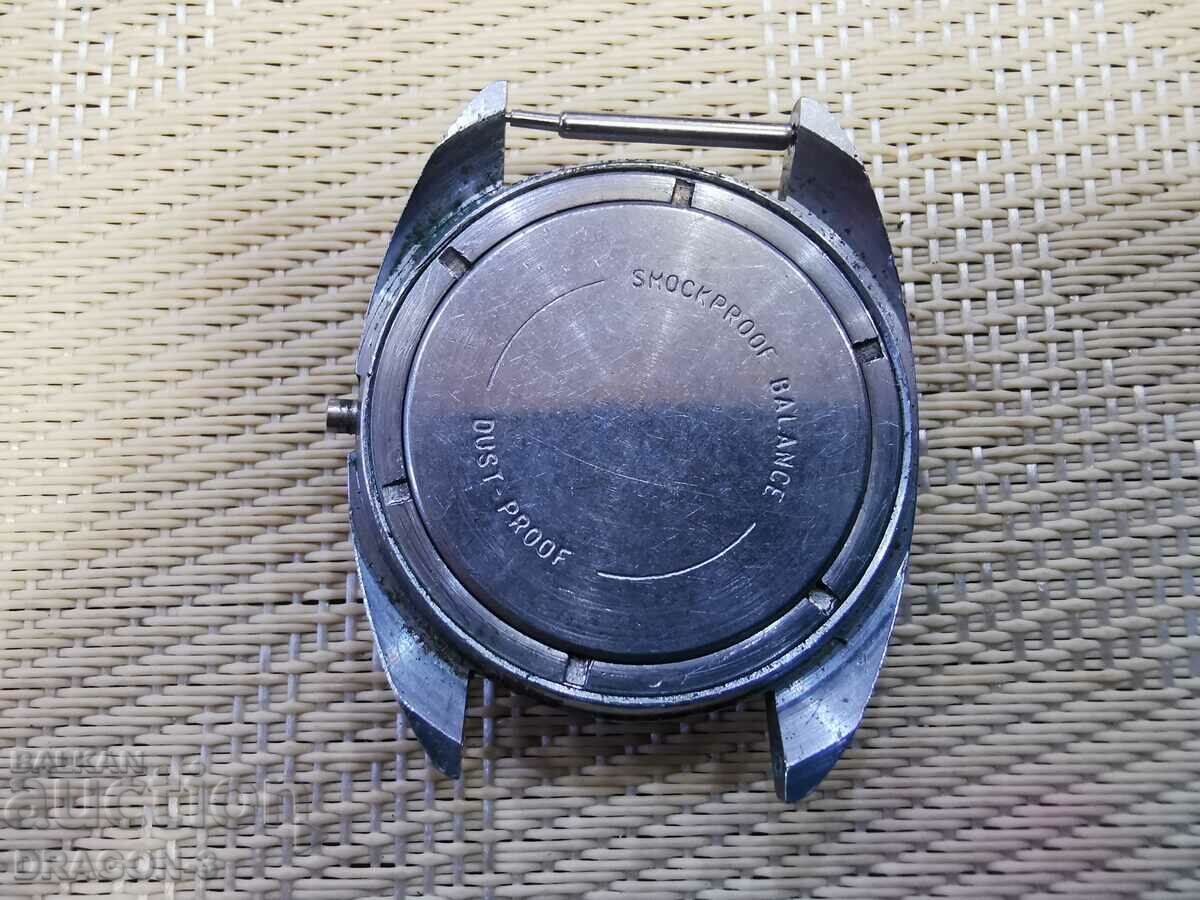 EAST with price 13.00 BGN | € 6.65